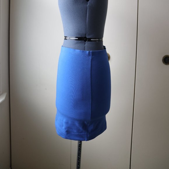 H&M Basic Blue Skirt - Picture 4 of 10